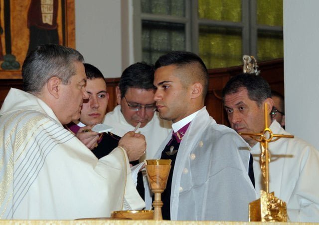 Mio padre, il salvavita Beghelli e l'esercito degli arzilli vecchietti -  MALPENSA24